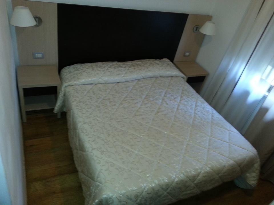Hotel Il Garibaldi San Quirico dʼOrcia Habitación foto